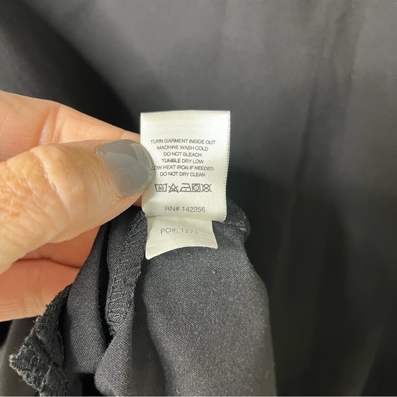 Figs Casma Three Pocket Scrub Top Black Size XS Short Sleeve Style FW1100 - Picture 8 of 8